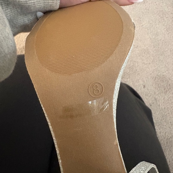 Dream Pairs Glittery Silver Block Heels - Picture 4 of 5